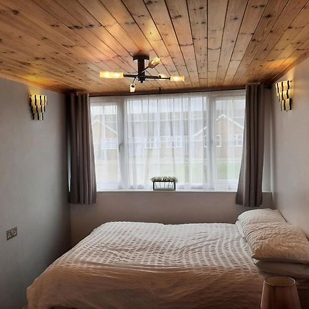 Mildenhall Suffolk Екстериор снимка